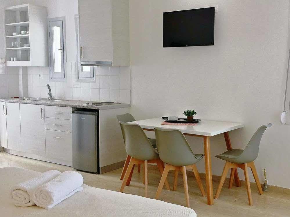 Crown Apartments Kalyves Buitenkant foto